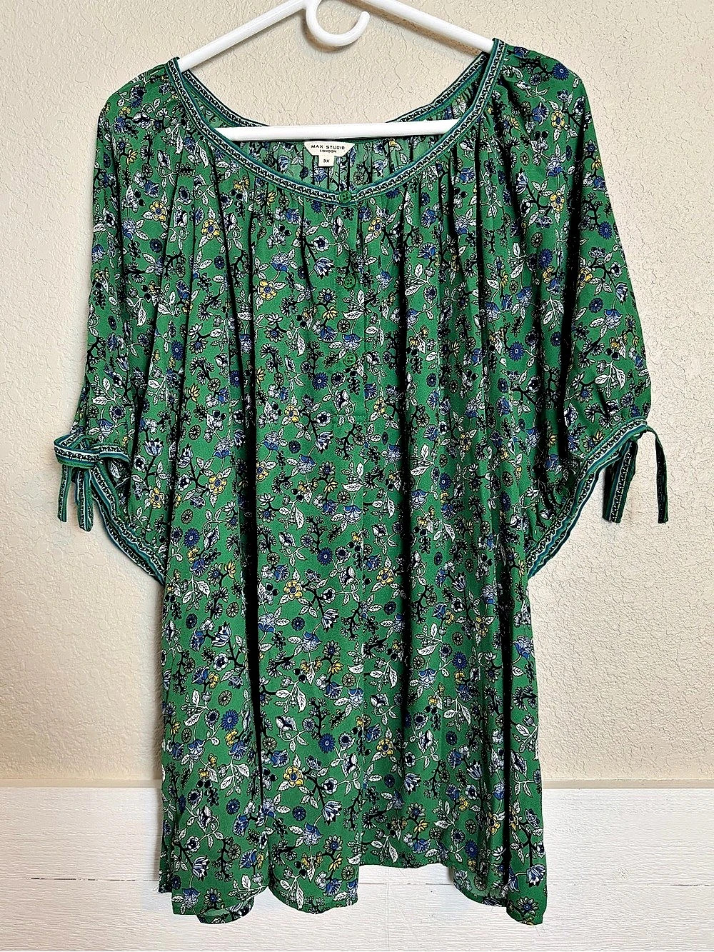 Max Studio Floral Tunic Green Blue Size 3X Like New